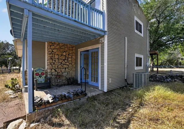Photo 4 of Single family home for sale at 124 County Rd 1621, Clifton, TX 76634 | MLS# 21375630 | Listing updated on 2026-09-23