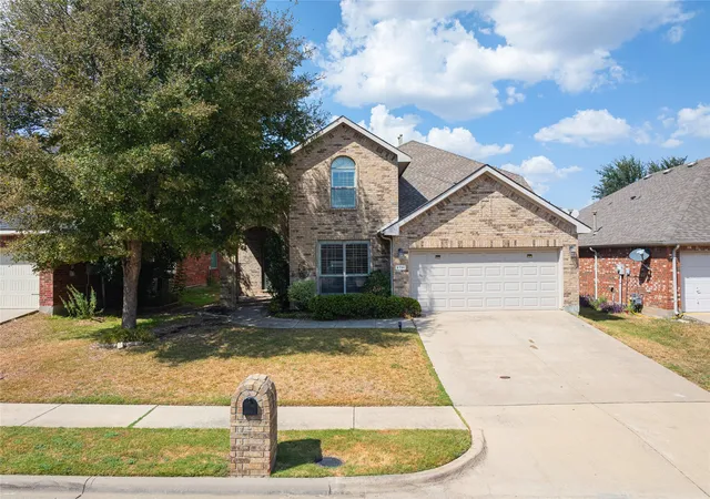 Photo 1 of Single family home for sale at 8216 Livingston Ln, Mc Kinney, TX 75072 | MLS# 21375537 | Listing updated on 2026-10-08