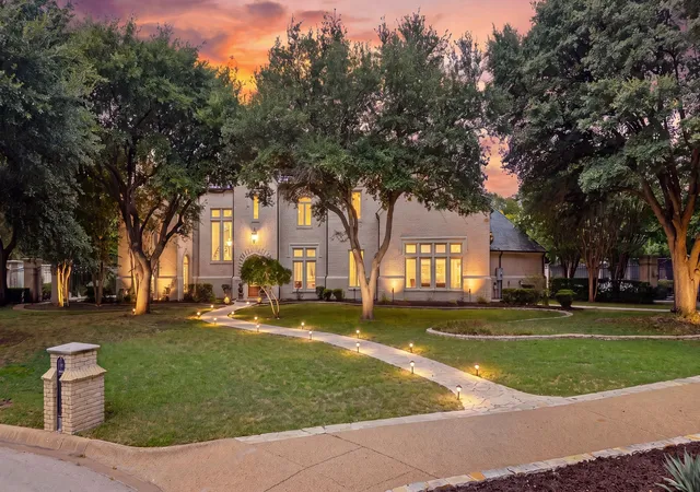 Photo 1 of Single family home for sale at 6704 Blair Ct, Benbrook, TX 76132 | MLS# 21374264 | Listing updated on 2026-09-02