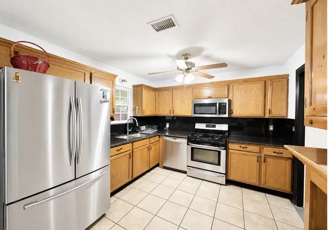 Photo 2 of Single family home for sale at 4408 Hunter St, Haltom City, TX 76117 | MLS# 21375735 | Listing updated on 2026-09-22