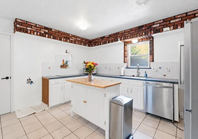 Photo 3 of Single family home for sale at 3309 E Park Blvd, Plano, TX 75074 | MLS# 21375732 | Listing updated on 2026-09-18