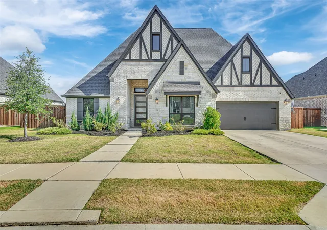 Photo 2 of Single family home for sale at 531 Syracuse St, Haslet, TX 76052 | MLS# 21375749 | Listing updated on 2026-10-06