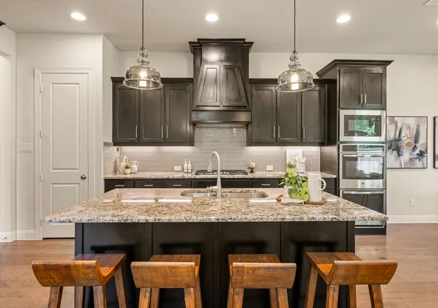 Photo 3 of Sale Pending at 4116 Petrus Blvd, Colleyville, TX 76034 | MLS# 21368302 | Listing updated on 2026-10-01