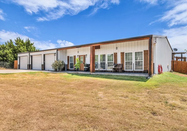 Photo 2 of Single family home for sale at 4175 Eddy Gatesville Pkwy, Moody, TX 76557 | MLS# 21373903 | Listing updated on 2026-09-15