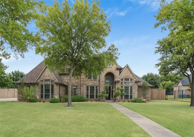 Photo 1 of Single family home for sale at 8630 Glenloch Dr, Red Oak, TX 75154 | MLS# 21359860 | Listing updated on 2026-09-03