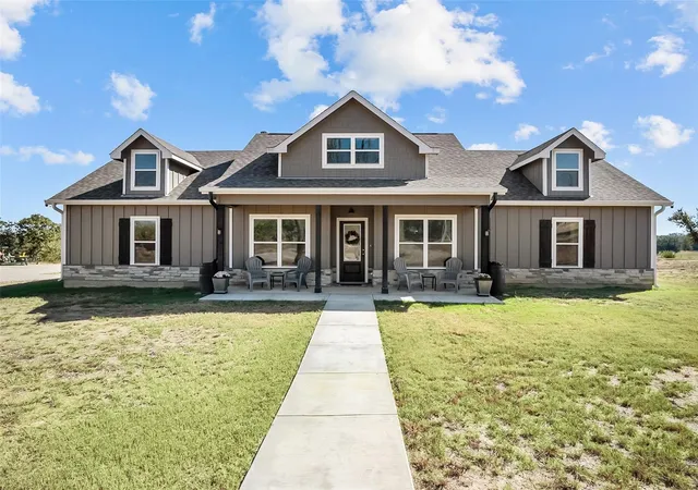 Single family home for sale at 805 Carter Ln, Santo, TX 76472 | MLS# 21376030