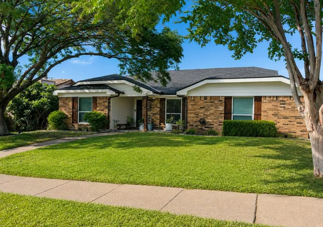 Photo 1 of Single family home for sale at 2803 Eagle Pass, Mesquite, TX 75150 | MLS# 21375493 | Listing updated on 2026-09-30