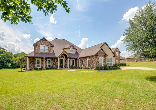 Photo 3 of Mansion for sale at 1144 Boling Ranch Rd N, Azle, TX 76020 | MLS# 21375932 | Listing updated on 2026-09-03