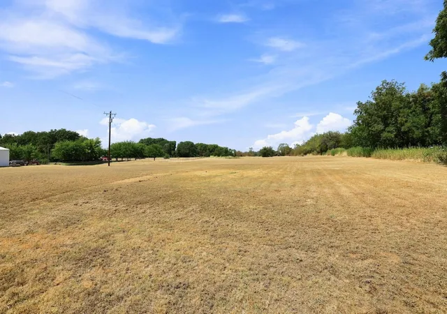 Photo 38 of Single family home for sale at 1350 County Rd 4040, Ector, TX 75439 | MLS# 21372190 | Listing updated on 2026-10-03