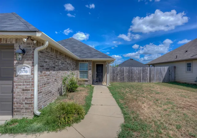 Photo 3 of Single family home for sale at 370 Camden Hl St, Haughton, LA 71037 | MLS# 21374465 | Listing updated on 2026-09-16