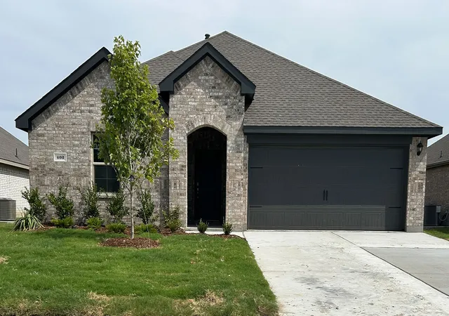 Photo 1 of Single family home for sale at 403 Carthage St, Caddo Mills, TX 75135 | MLS# 21376101 | Listing updated on 2026-10-02