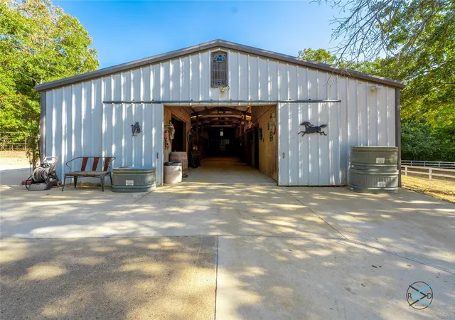 Photo 2 of Manufactured home for sale at 6060 Pinnacle Clb Dr, Mabank, TX 75156 | MLS# 21375966 | Listing updated on 2026-09-03
