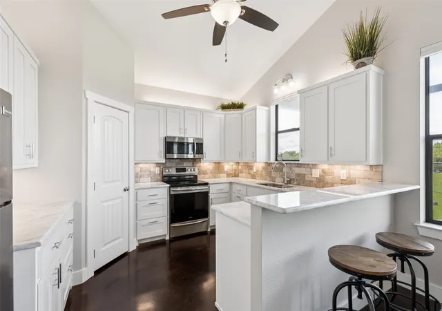 Photo 3 of Single family home for sale at 1430 County Rd 2735, Decatur, TX 76234 | MLS# 21376148 | Listing updated on 2026-10-09