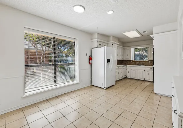 Photo 4 of Single family home for sale at 2206 Blue Cypress Dr, Richardson, TX 75082 | MLS# 21376167 | Listing updated on 2026-09-30
