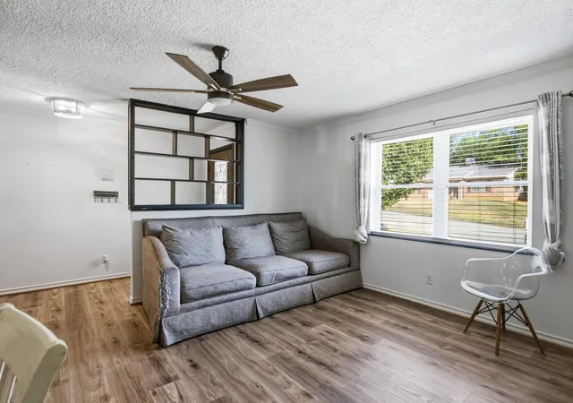 Photo 4 of Single family home for sale at 1508 Rayford Rd, Henderson, TX 75654 | MLS# 21369932 | Listing updated on 2026-09-23