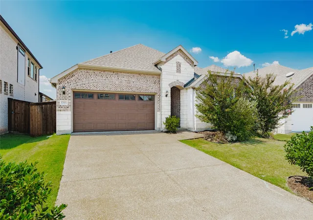 Photo 3 of Single family home for sale at 1710 Dreamers Way, Wylie, TX 75098 | MLS# 21374328 | Listing updated on 2026-10-05