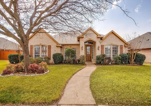 Photo 2 of Single family home for sale at 420 Vasey Oak Dr, Keller, TX 76248 | MLS# 21376002 | Listing updated on 2026-09-19