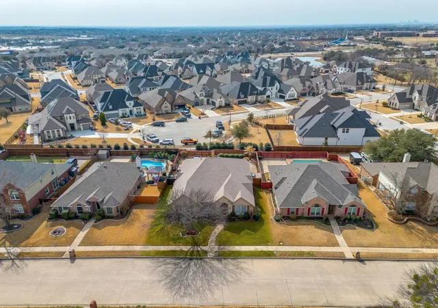 Photo 3 of Single family home for sale at 420 Vasey Oak Dr, Keller, TX 76248 | MLS# 21376002 | Listing updated on 2026-09-19