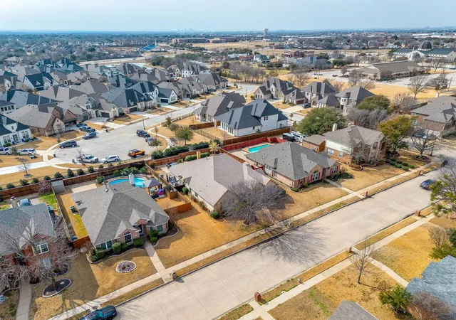 Photo 3 of Single family home for sale at 420 Vasey Oak Dr, Keller, TX 76248 | MLS# 21376002 | Listing updated on 2026-09-19