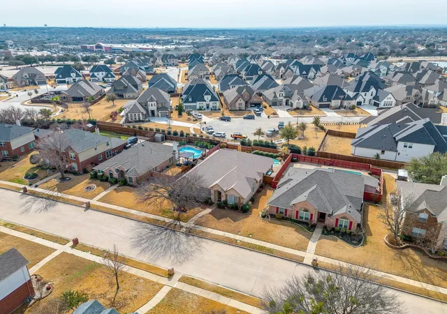 Photo 4 of Single family home for sale at 420 Vasey Oak Dr, Keller, TX 76248 | MLS# 21376002 | Listing updated on 2026-09-19