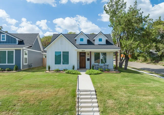 Photo 2 of Single family home for sale at 2024 N 5th Street, Waco, TX 76708 | MLS# 21376272 | Listing updated on 2026-09-28
