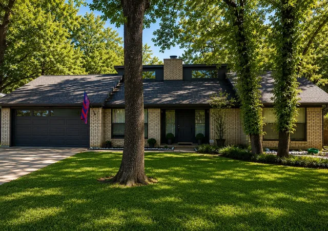 Photo 1 of Single family home for sale at 2858 Cresthaven Dr, Grapevine, TX 76051 | MLS# 21376127 | Listing updated on 2026-09-17