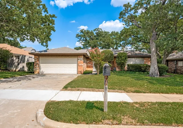 Photo 2 of Single family home for sale at 2728 Meadow Green, Bedford, TX 76021 | MLS# 21374977 | Listing updated on 2026-10-08