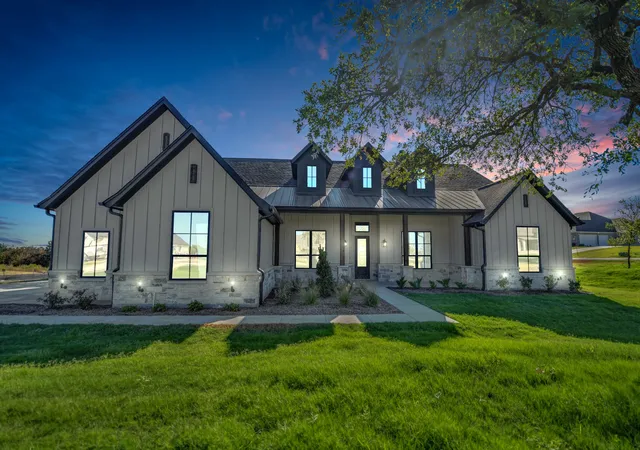 Photo 1 of Single family home for sale at 740 Burr Oak Ln, Weatherford, TX 76085 | MLS# 21376341 | Listing updated on 2026-09-29