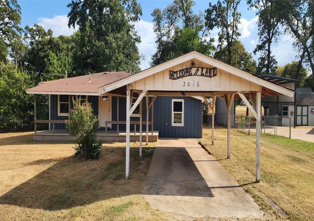 Photo 1 of Single family home for sale at 2016 Gavin Rd, Tool, TX 75143 | MLS# 21375052 | Listing updated on 2026-09-03