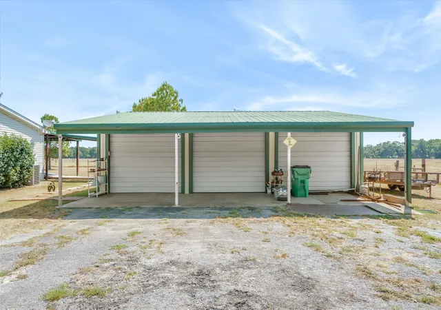 Photo 2 of Manufactured home for sale at 3850 County Rd 120, Wills Point, TX 75169 | MLS# 21369094 | Listing updated on 2026-09-03
