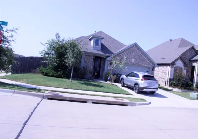 Photo 2 of Single family home for sale at 5301 Brazos Ln, Argyle, TX 76226 | MLS# 21348368 | Listing updated on 2026-09-03