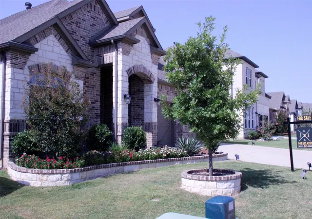 Photo 4 of Single family home for sale at 5301 Brazos Ln, Argyle, TX 76226 | MLS# 21348368 | Listing updated on 2026-09-03