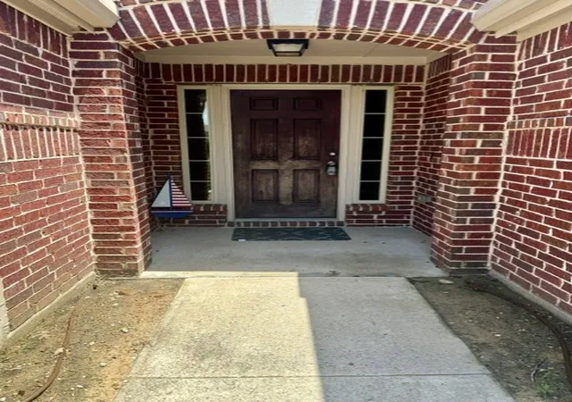 Photo 2 of Single family home for sale at 917 Bird Crk Dr, Little Elm, TX 75068 | MLS# 21376530 | Listing updated on 2026-10-07