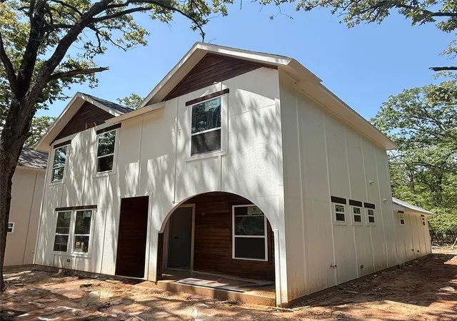 Photo 1 of Single family home for sale at 130 Carolyn Rd, Mabank, TX 75156 | MLS# 21372168 | Listing updated on 2026-09-23