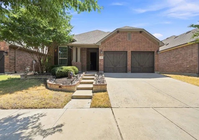 Photo 2 of Single family home for sale at 1529 8th Street, Argyle, TX 76226 | MLS# 21374317 | Listing updated on 2026-09-03