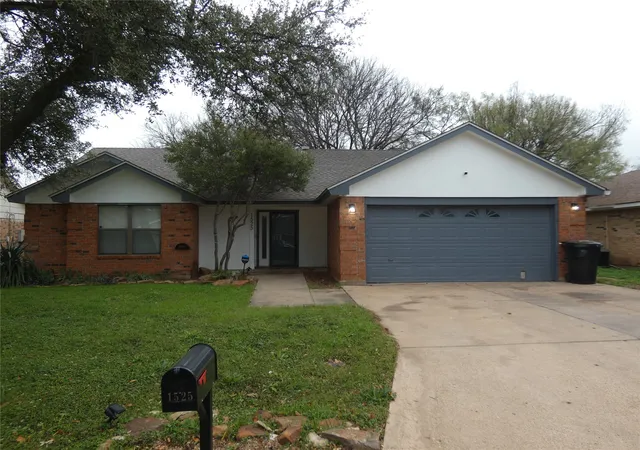 Single family home for sale at 1525 Seamans Way, Abilene, TX 79602 | MLS# 21376602