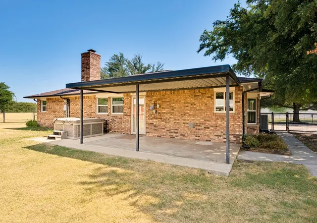 Photo 2 of Single family home for sale at 3524 Sauls Rd, Aubrey, TX 76227 | MLS# 21376609 | Listing updated on 2026-09-03