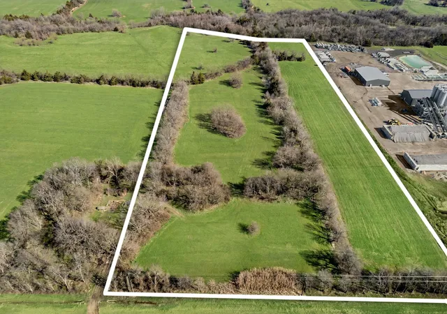 Photo 1 of Land for sale at Tbd State Hwy 160, Whitewright, TX 75491 | MLS# 21375404 | Listing updated on 2026-09-03