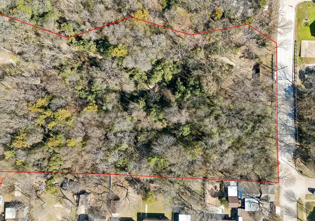 Photo 2 of Land for sale at 923 Stella Ave, Dallas, TX 75216 | MLS# 21376639 | Listing updated on 2026-09-03