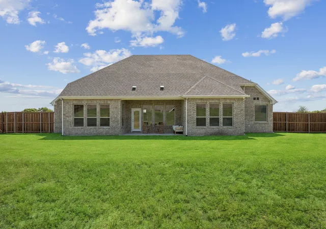 Photo 2 of Sale Pending at 101 Waterfall Way, Waxahachie, TX 75165 | MLS# 21376678 | Listing updated on 2026-09-21