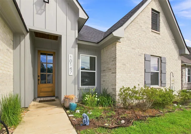 Photo 2 of Single family home for sale at 10147 Kelli Leanne Cir, Keithville, LA 71047 | MLS# 21376697 | Listing updated on 2026-09-22