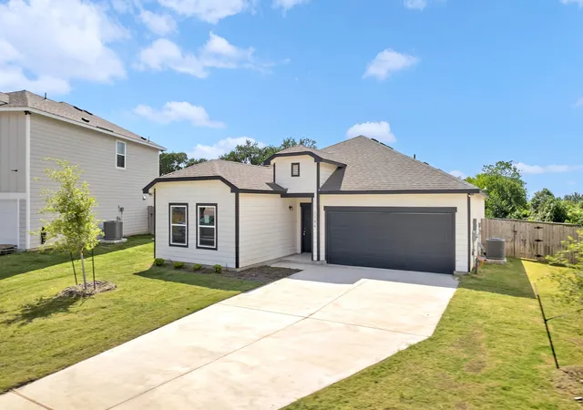 Photo 2 of Single family home for sale at 1106 Sky Summit Ct, Belton, TX 76513 | MLS# 21376658 | Listing updated on 2026-09-29