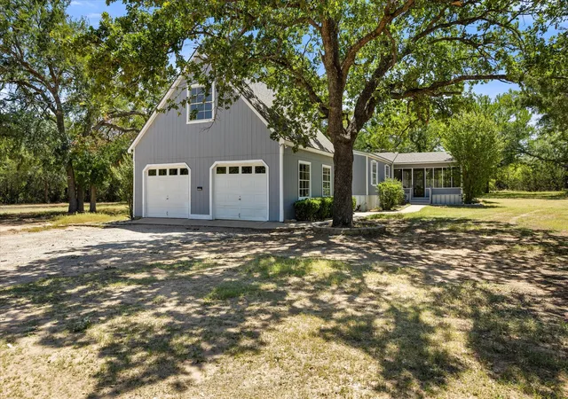 Photo 1 of Single family home for sale at 1709 Powell Cemetery Rd, Tolar, TX 76476 | MLS# 21376732 | Listing updated on 2026-09-04