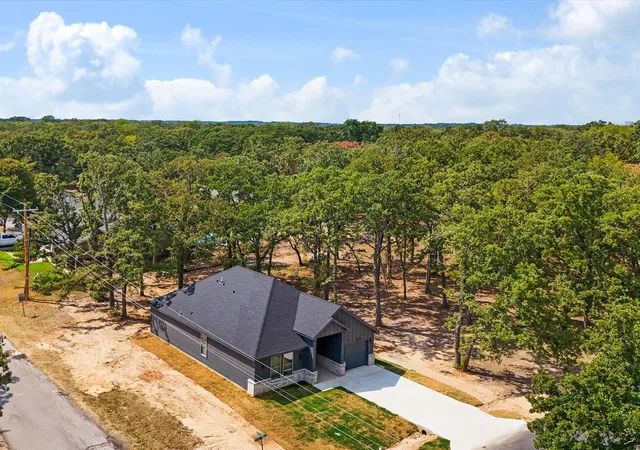 Photo 1 of Single family home for sale at 4705 Point La Vista, Malakoff, TX 75148 | MLS# 21376733 | Listing updated on 2026-09-04