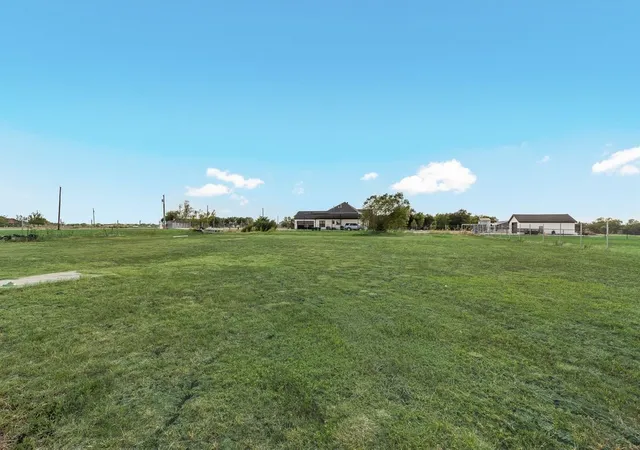 Photo 22 of Single family home for sale at 610 Ewing Rd, Ferris, TX 75125 | MLS# 21376771 | Listing updated on 2026-09-21