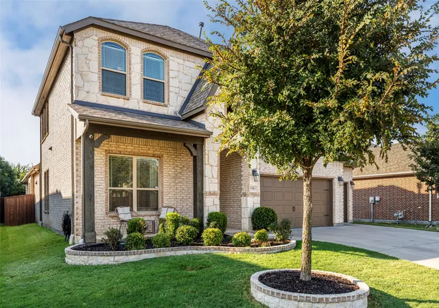 Photo 1 of Single family home for sale at 1904 Lasseter Dr, Mansfield, TX 76063 | MLS# 21374706 | Listing updated on 2026-10-08