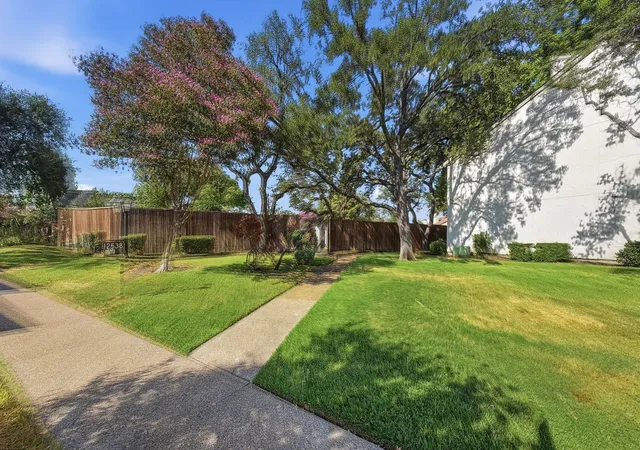 Photo 3 of Townhouse for sale at 12550 Fireglow Walk, Dallas, TX 75243 | MLS# 21376013 | Listing updated on 2026-10-03