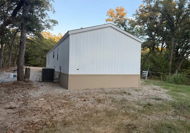 Photo 14 of Manufactured home for sale at 9374 Amy Dr, Quinlan, TX 75474 | MLS# 21376814 | Listing updated on 2026-10-05