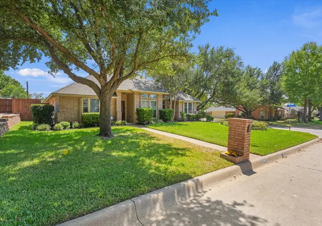 Photo 3 of Single family home for sale at 5301 Bugle Ln, Colleyville, TX 76034 | MLS# 21376500 | Listing updated on 2026-09-05