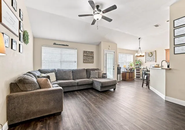 Photo 4 of Single family home for sale at 3411 Dana Ln, Denison, TX 75021 | MLS# 21376664 | Listing updated on 2026-10-03